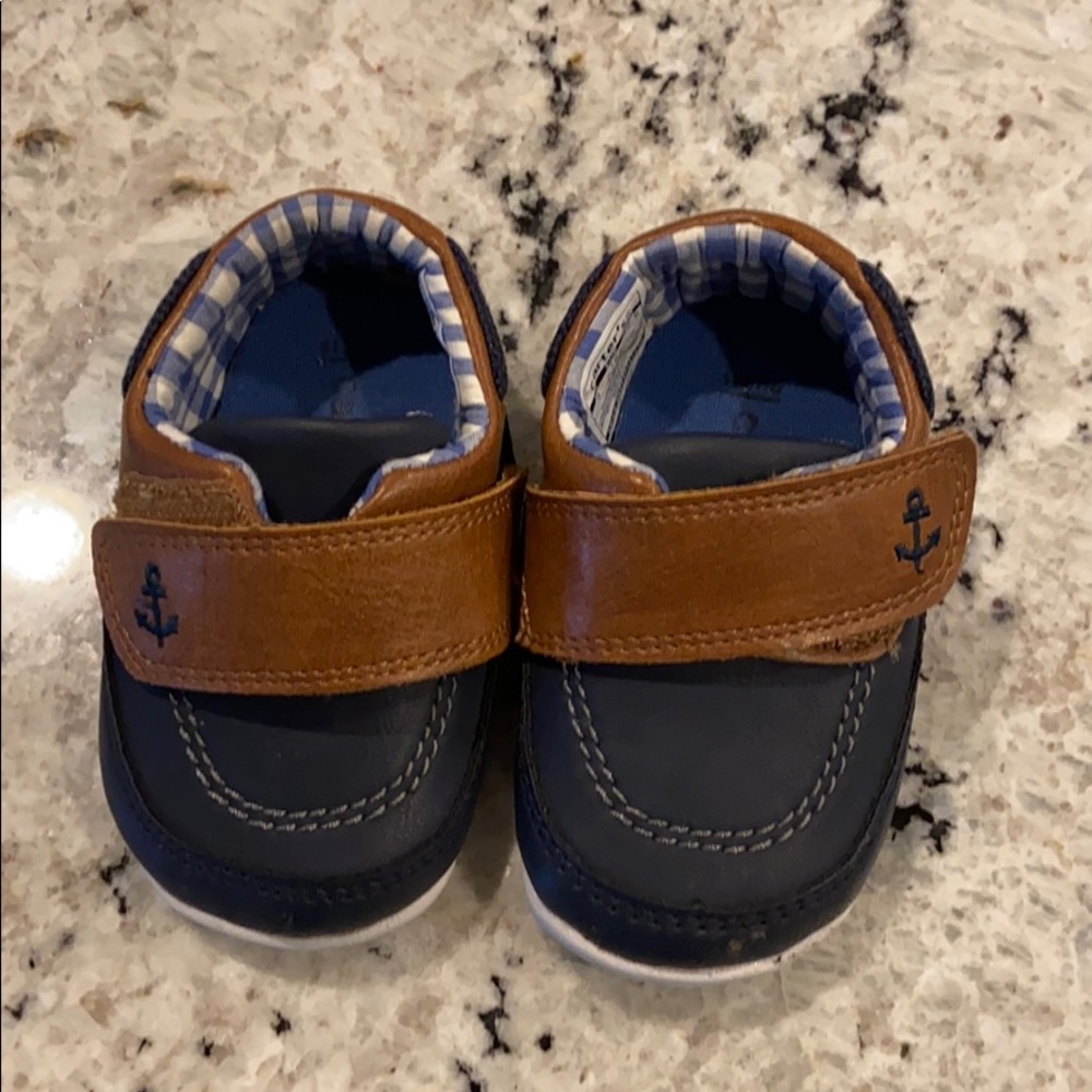 Carters size 3 dress shoes